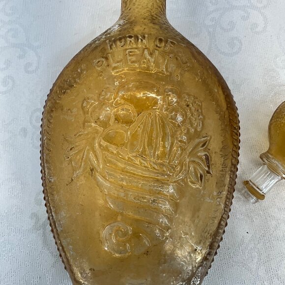 Vintage General Taylor Never Surrenders Flask Decanter Amber - Picture 5 of 5